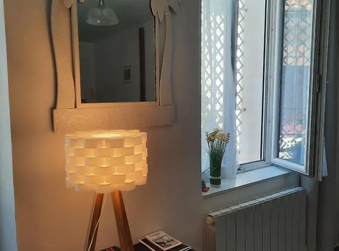 Appartement Agreable T2 Proche Centre Nîmes